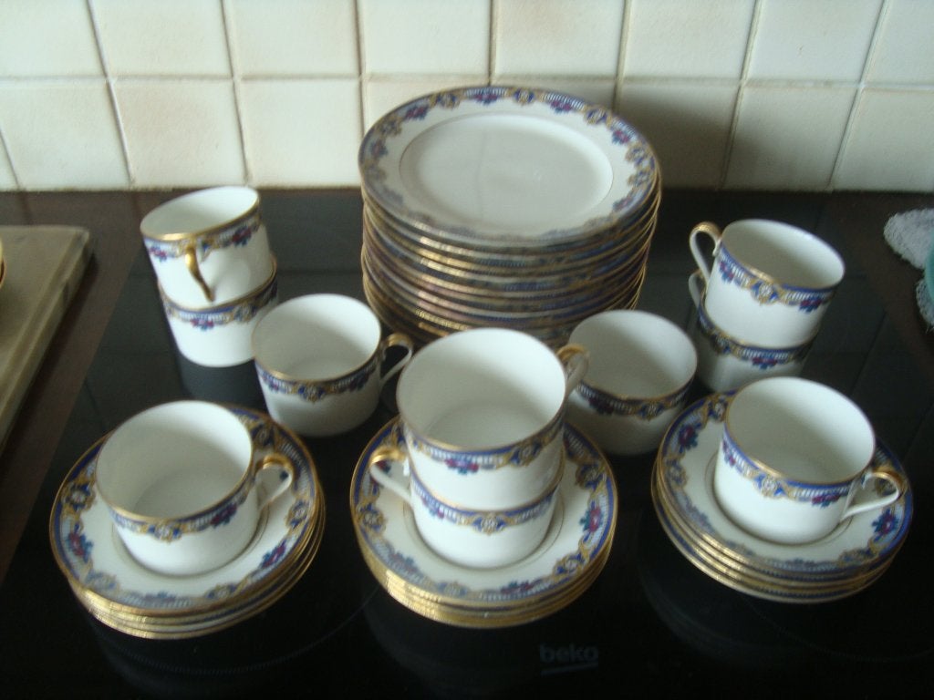 Service à café Art Déco en porcelaine de Limoges., Enlèvement