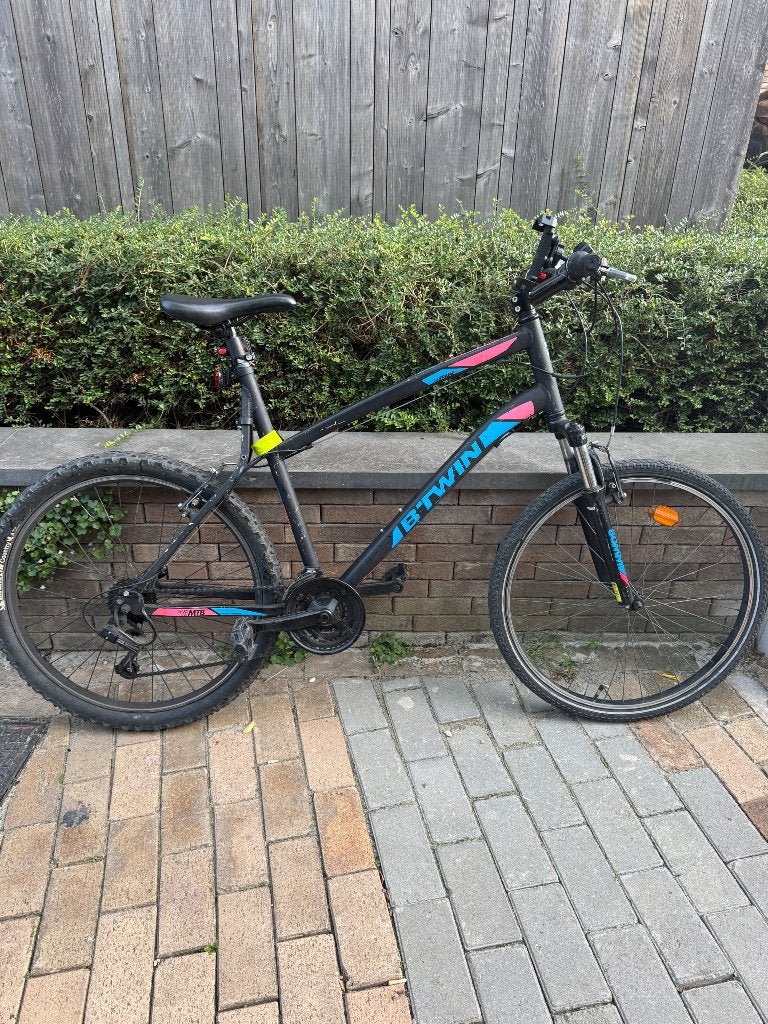 B'TWIN 28-inch fiets — 21 versnellingen — stevig, Fietsen en Brommers, Overige merken, Gebruikt, Ophalen of Verzenden, Heren