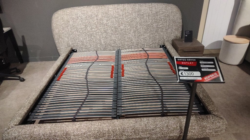 Bed Swiss Sense 80% korting, Ophalen, 180 cm, 200 cm, Stof