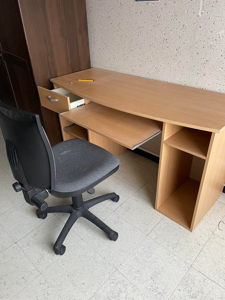 bureau + stoel, Enlèvement, Comme neuf