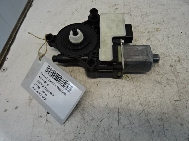 MOTOR RAAMMECHANIEK RECHTS ACHTER Octavia Combi (5EAC), Gebruikt, Achter, Skoda