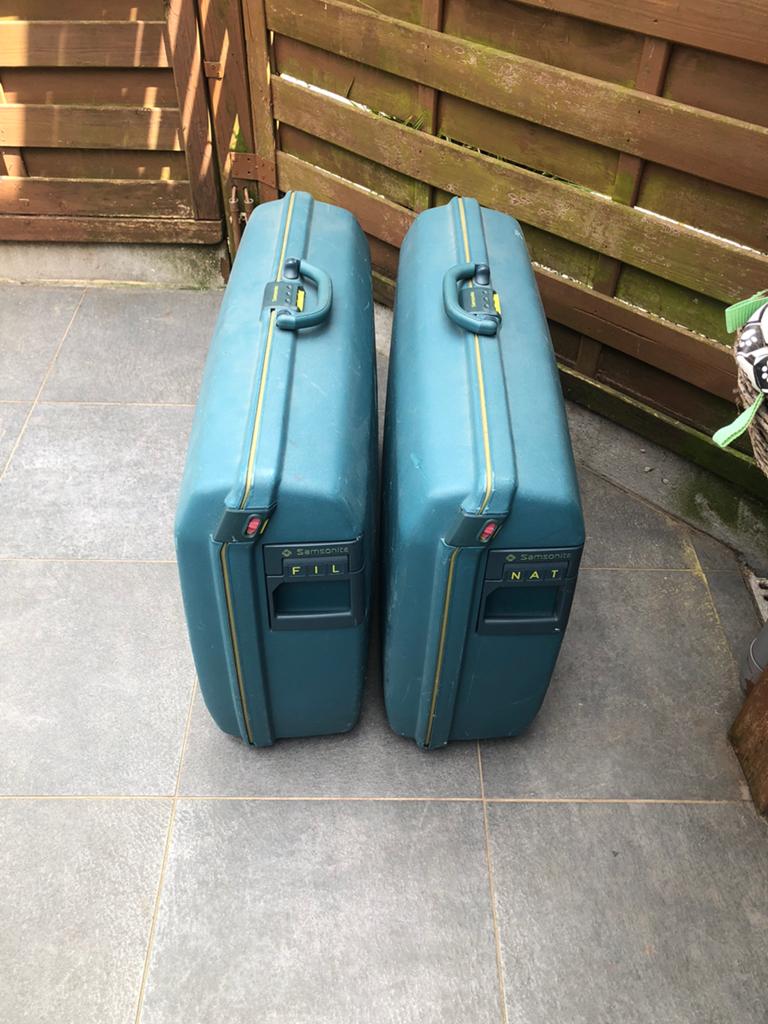 2 dezelfde Samsonite koffers, Handtassen en Accessoires, Gebruikt, Hard kunststof, 70 cm of meer, Minder dan 35 cm
