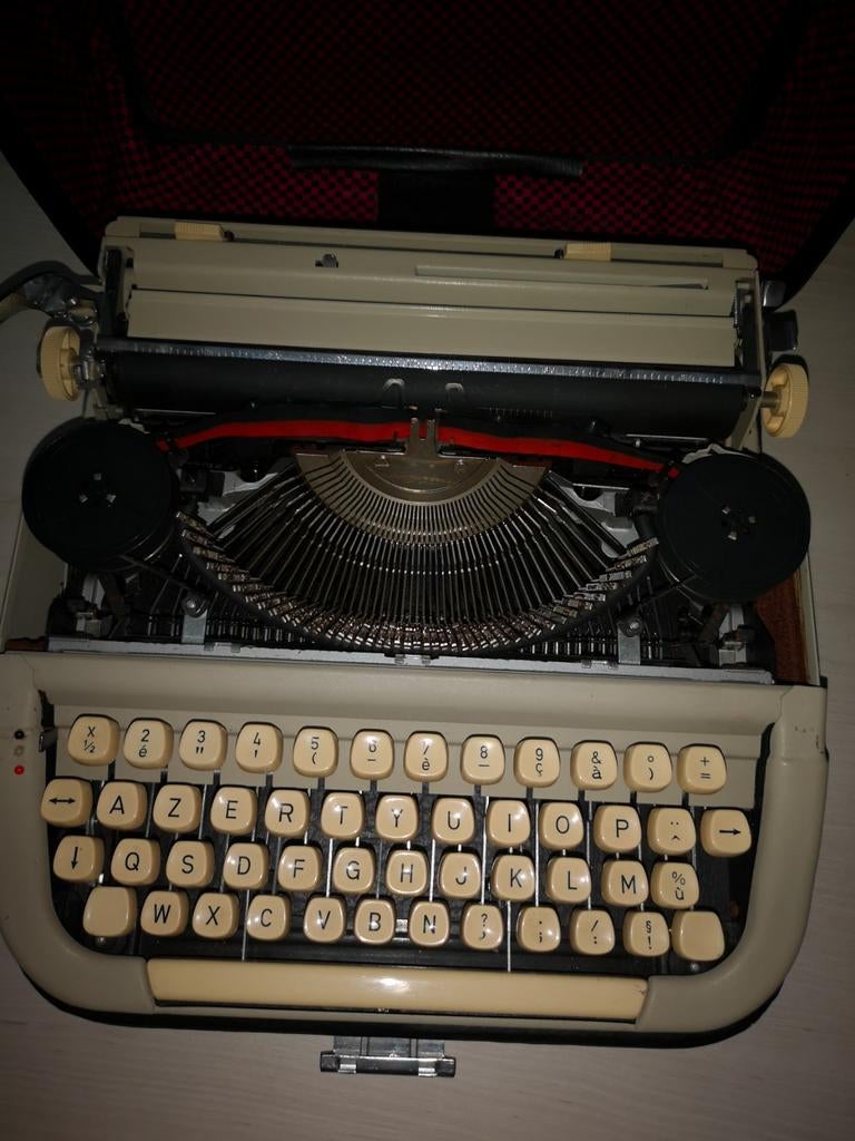 Machine à écrire