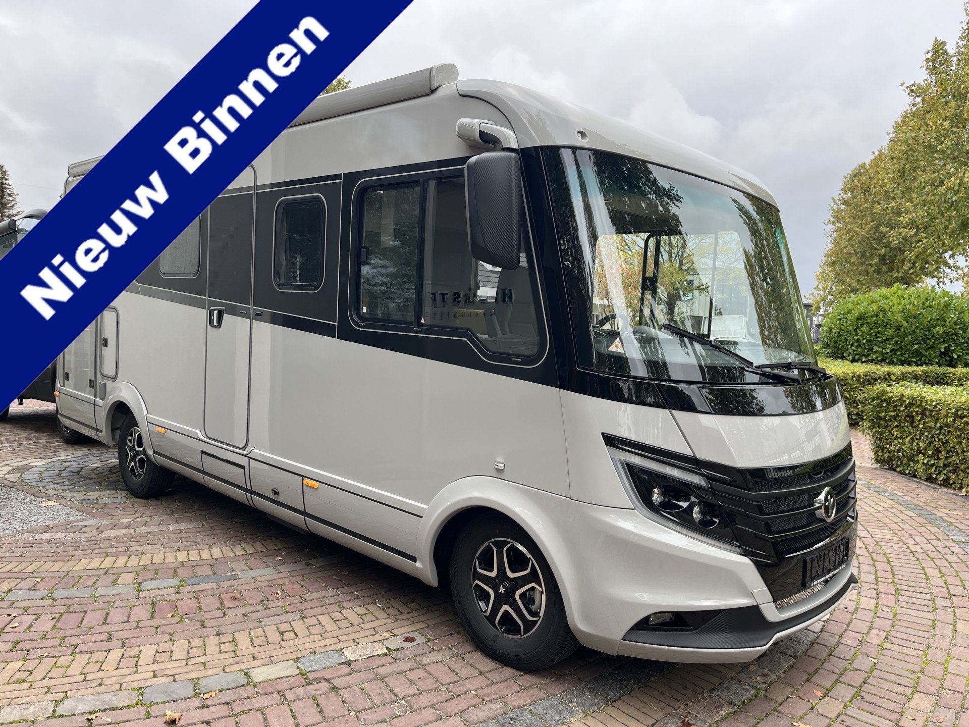 NIESMANN BISCHOFF iSmove 6.9E 180pk Aut Geen hefbed ALDE Gol, Caravans en Kamperen, Mobilhomes, Niesmann+Bischoff, Galliersweg 39
5349AT  OSS, NL