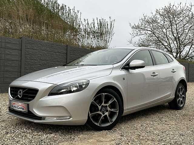 Volvo V40 2.0 D2-82 Ocean Race CUIR/LED/SENSOR/GPS/GARANTIE, Auto's, https://public.car-pass.be/vhr/f8bce172-ffd0-4194-894f-b8747548b367