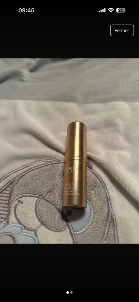 Enlumineur Stick Kiko Milano - Beauty Essentials Glowy, Enlèvement ou Envoi, Neuf, Tout le visage, Maquillage