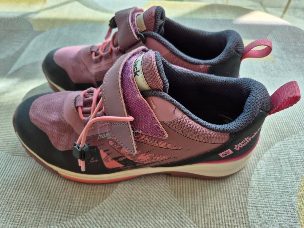 Chaussures de randonnée taille 36, Enlèvement