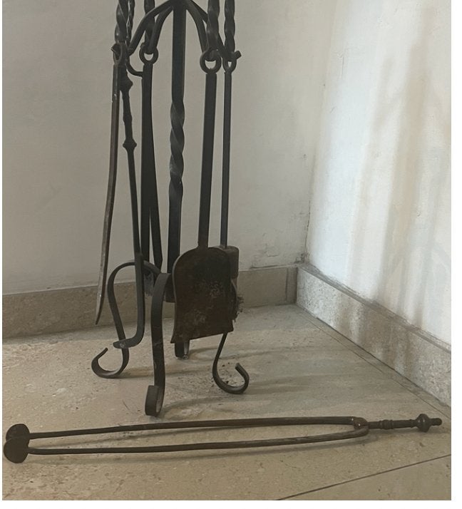 Ensemble de cheminée complet en fer forgé en trois pièces, Enlèvement, Utilisé, Cheminée sur pied, Cheminée au bois