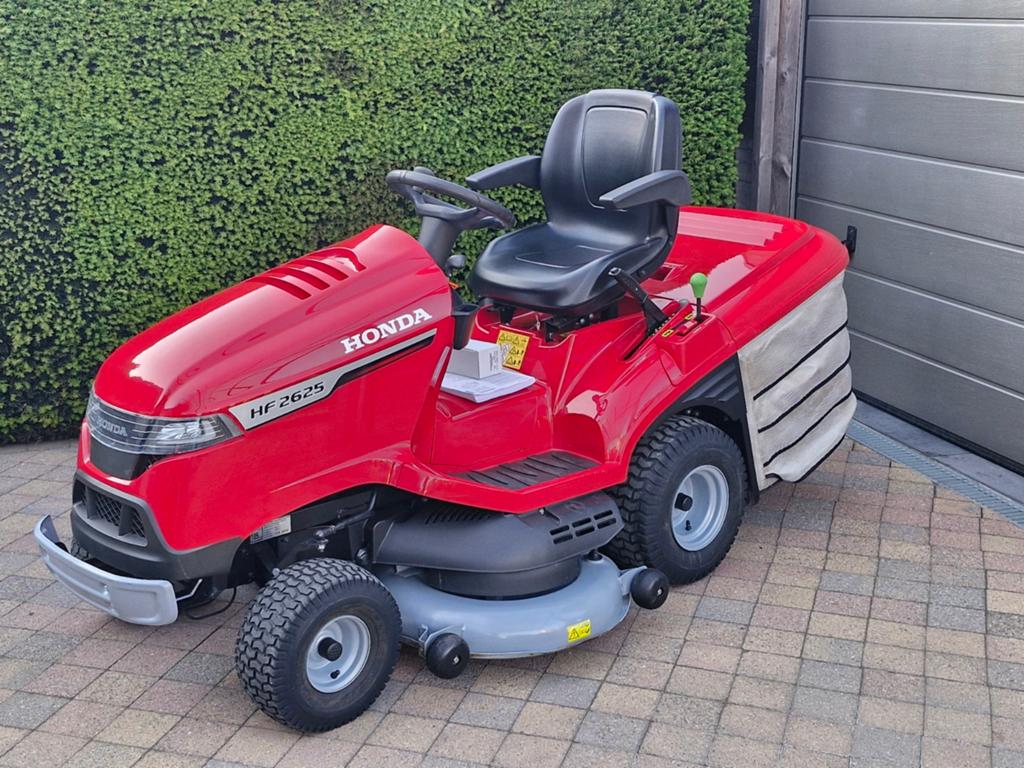 Zitmaaier honda hf2625hte met maaidek van 122 cm 25 pk 2023, Tuin en Terras, Ophalen, Honda, Zo goed als nieuw, 120 cm of meer