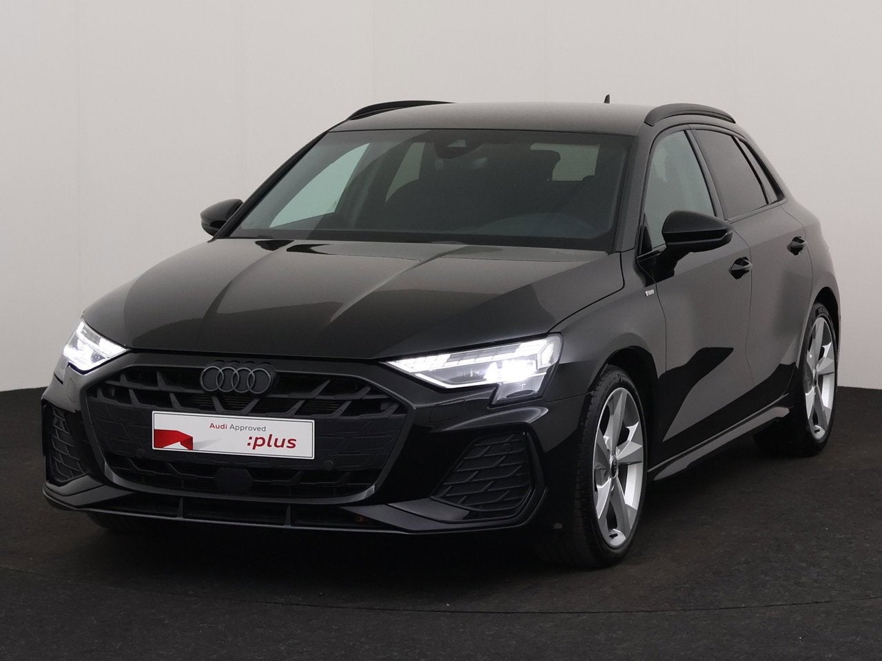 Audi A3 Sportback Business Edition S line 30 TFSI  85 kW S t, Auto's, Automaat, https://public.car-pass.be/vhr/5b675eeb-7b06-4ff0-9bcf-83d9ffcaa445
