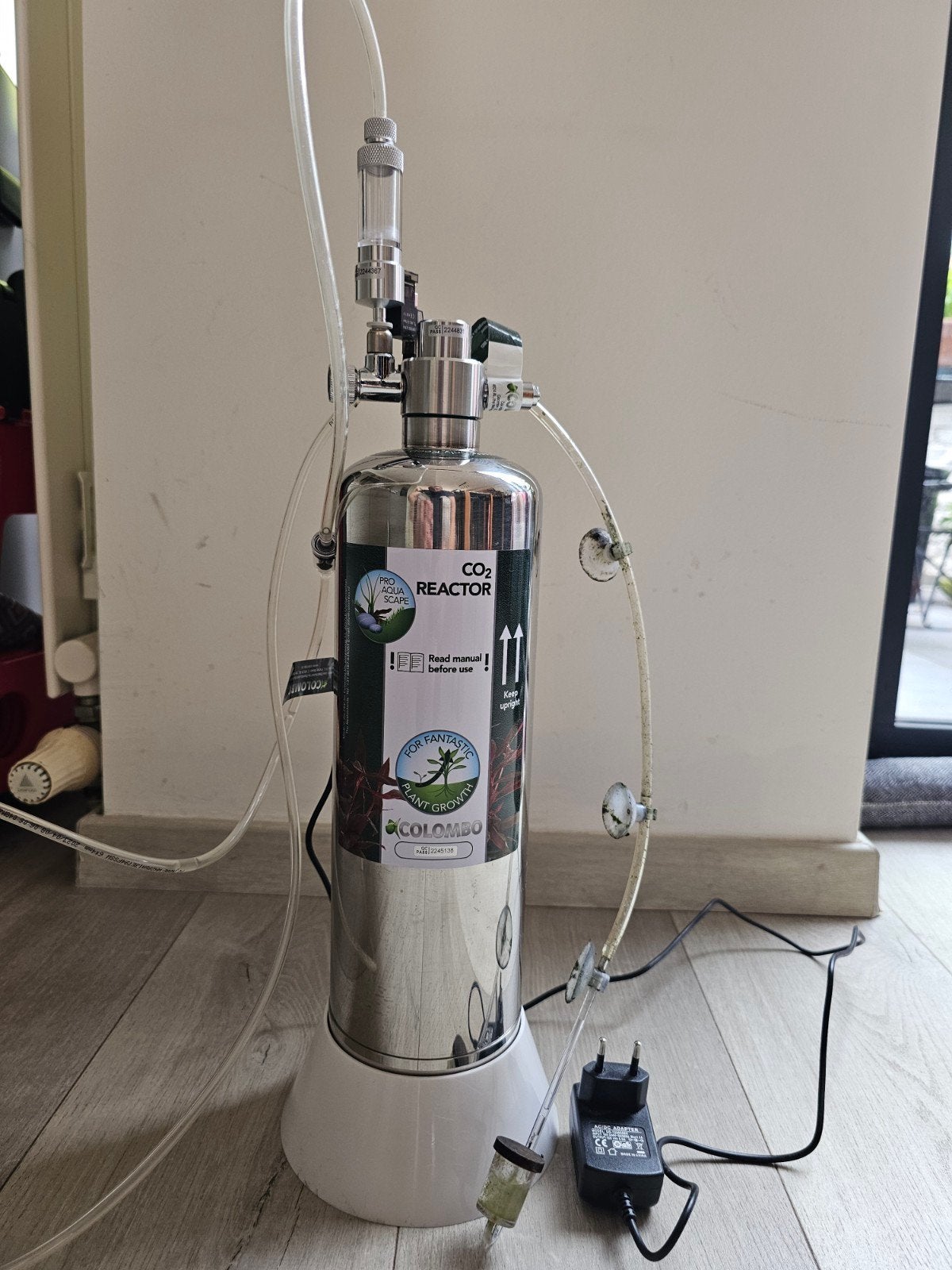 CO2 REACTOR COLOMBO-2.4L- complet + recharges A et B scellée, Enlèvement