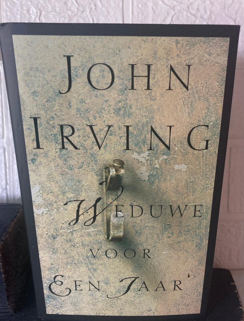 John Irving " Weduwe voor een jaar", Boeken, Ophalen of Verzenden, Zo goed als nieuw, John Irving