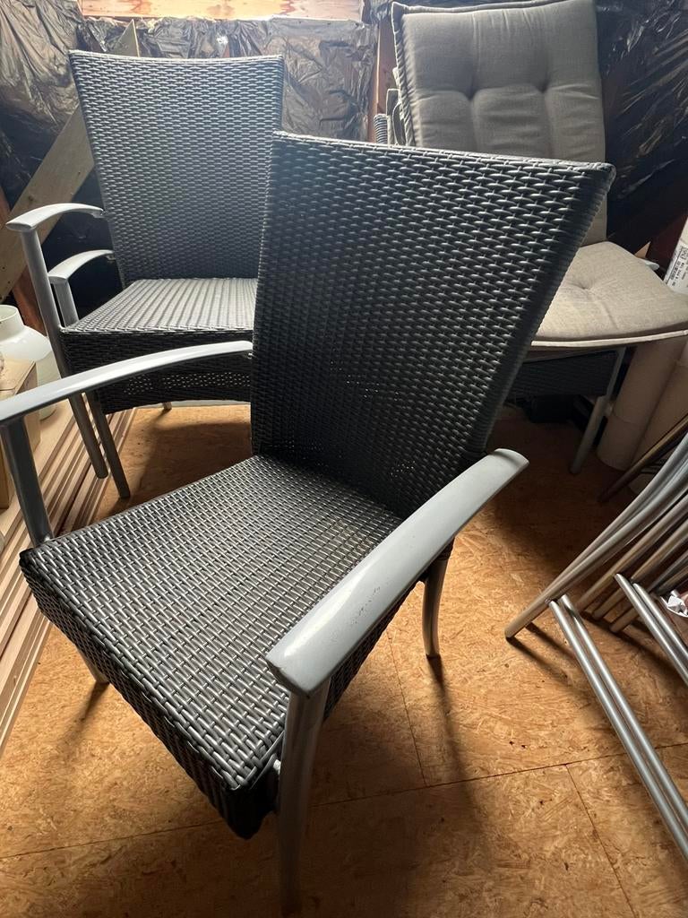 4 tuinstoelen met kussen, Ophalen, Gebruikt, Stapelbaar
