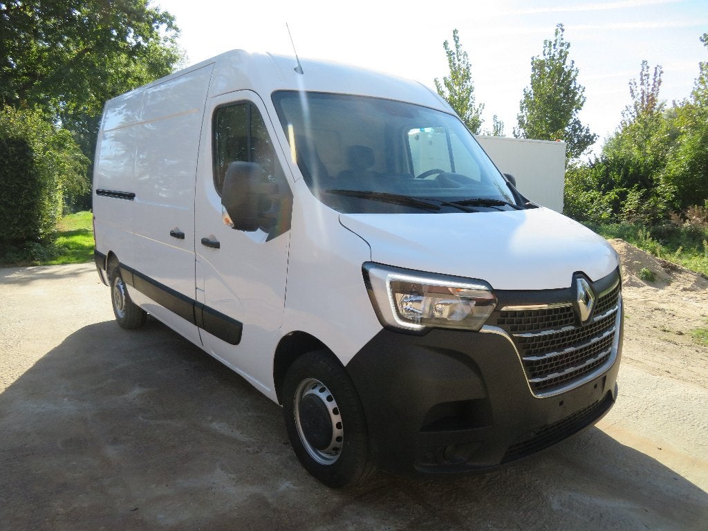 Renault Master 2.3dCi DC - L2H2 - 38.909km - 2023 - €6d, Auto's, Stof, 4 cilinders, https://public.car-pass.be/vhr/d8ddd00f-86cf-48be-8318-23076774013f