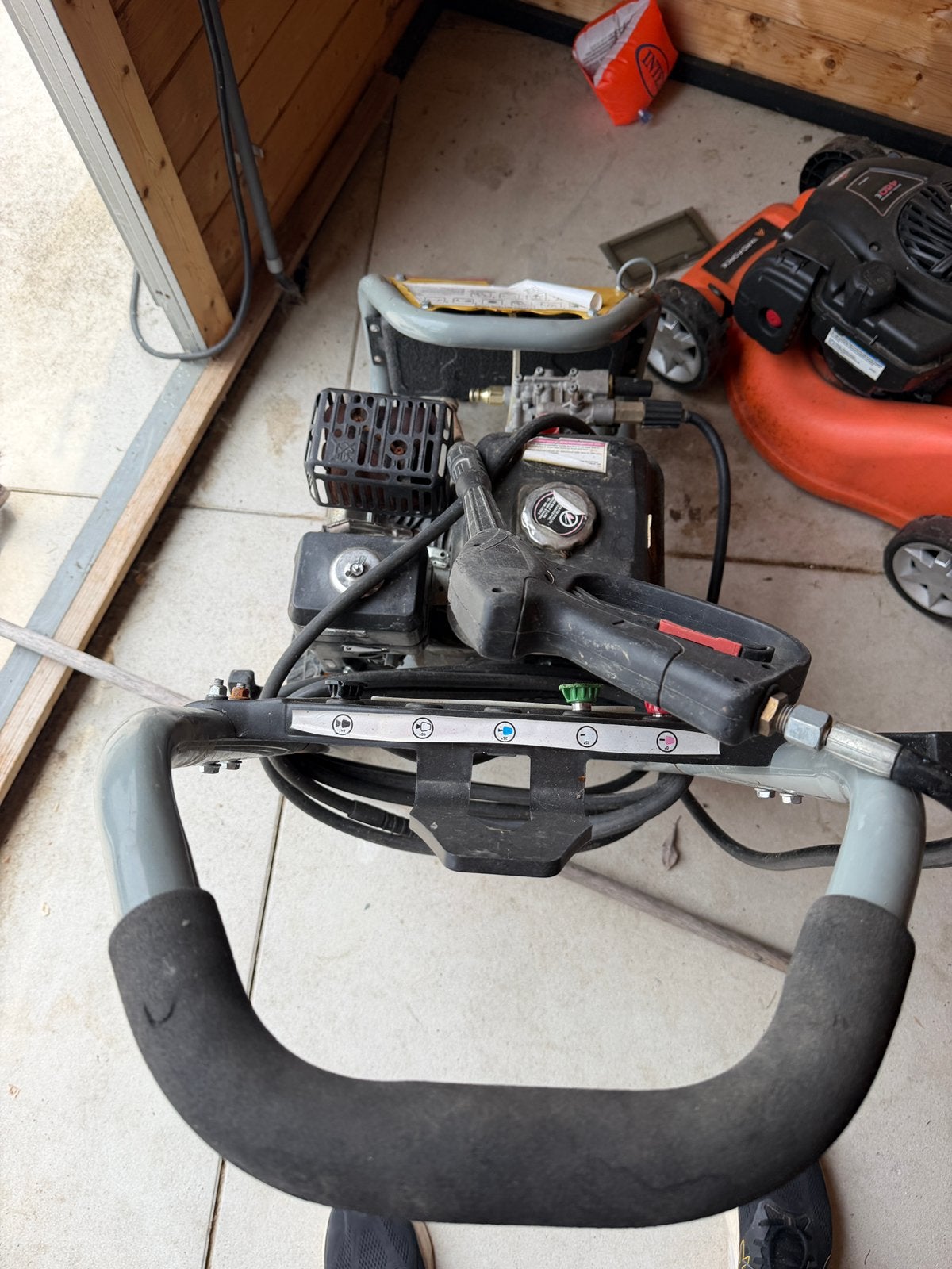 Powerplus benzine hogedrukreiniger – werkt, soms drukverlies, Tuin en Terras, Ophalen, Gebruikt, Benzine
