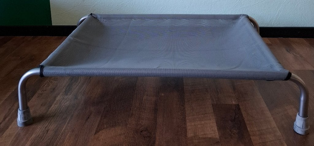 HIK 9 origineel verhoogd hondenbed tot 50kg, Ophalen