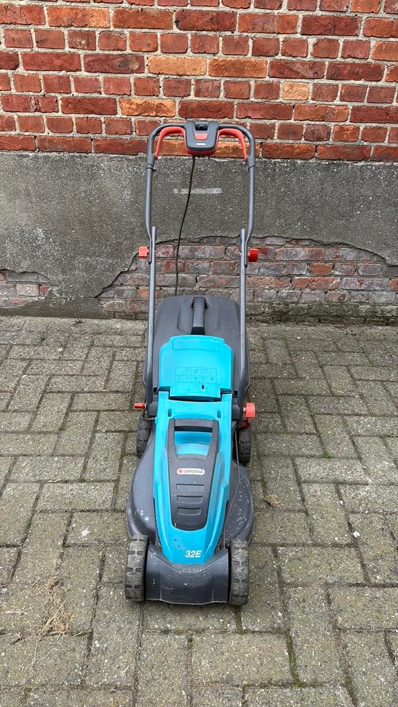 Gardena 32E electrische grasmaaier + Central Park, Ophalen, Gebruikt, Elektrische grasmaaier