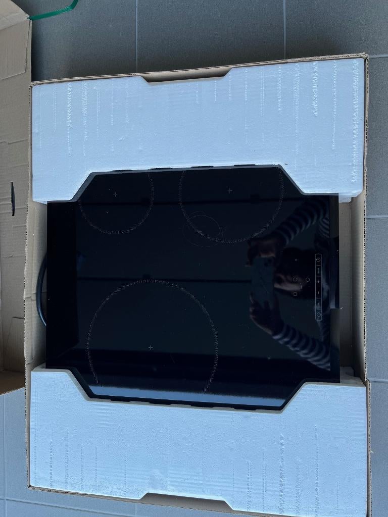 Cuisinière à induction Balay, Encastré, Comme neuf, Enlèvement, Induction