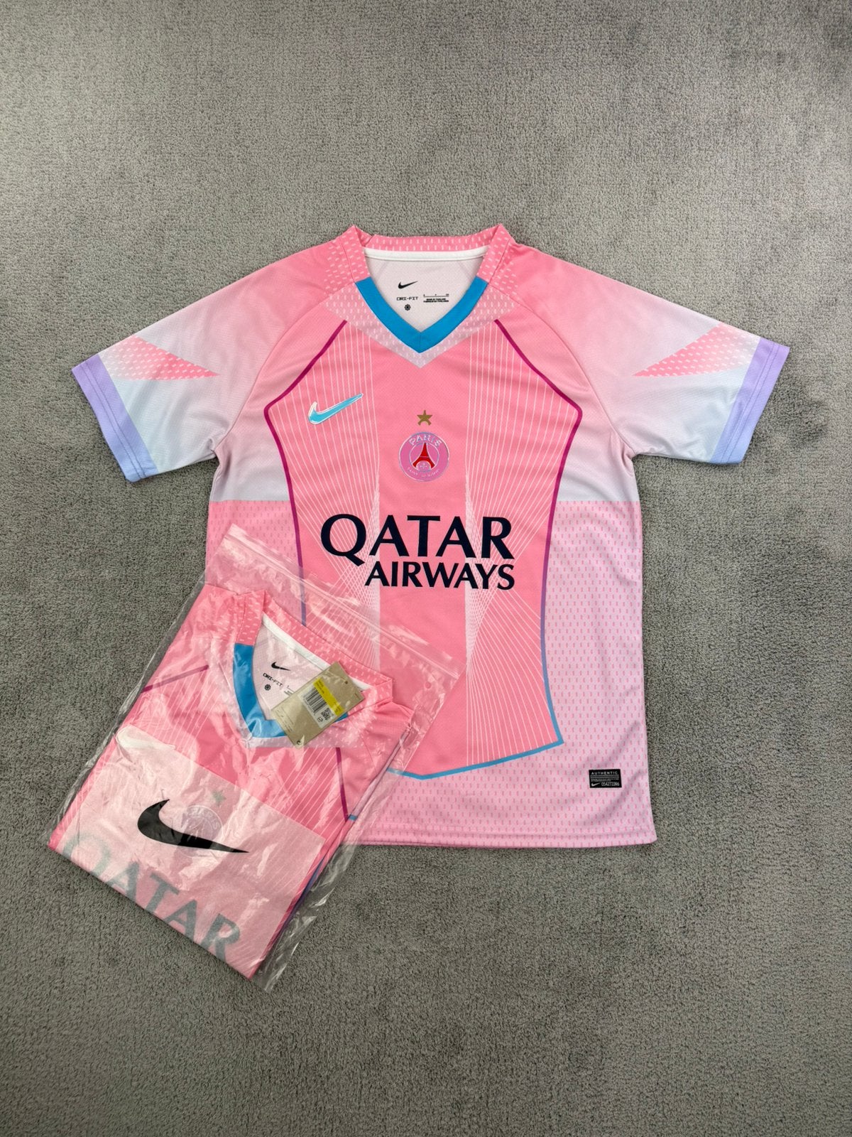 Maillot Concept PSG, Enlèvement, Comme neuf, Maillot