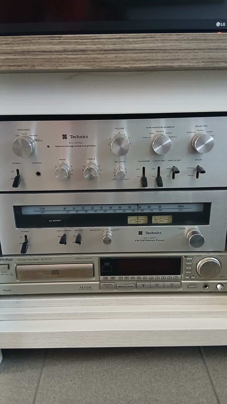 stereo radio tuner cd speler, Audio, Tv en Foto, Stereoketens, Ophalen, Zo goed als nieuw, Cd-speler, Overige merken