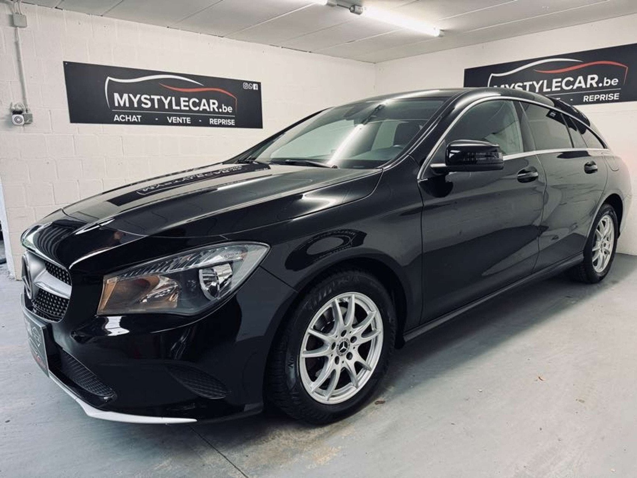 Mercedes-Benz CLA-Klasse 180 CLA 180 d (bj 2018, automaat), Auto's, CLA, Gebruikt, 4 cilinders, Leder