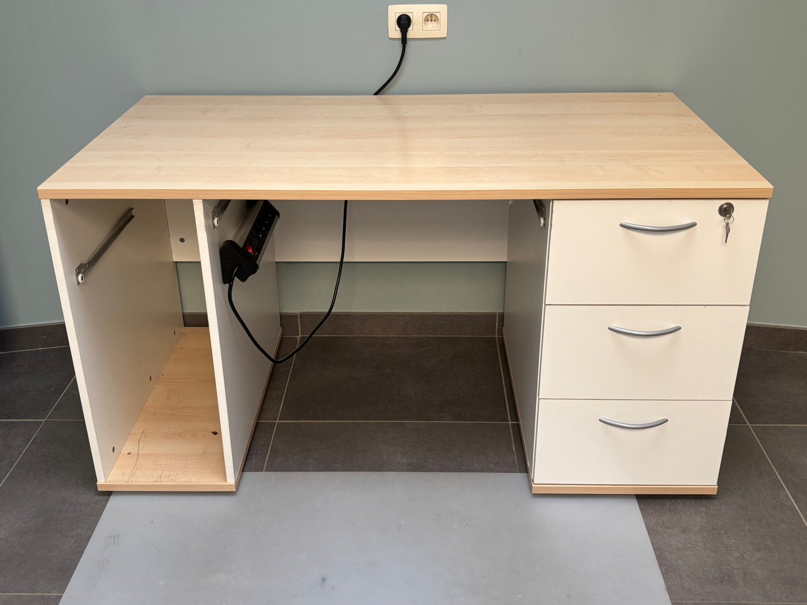 Bureau, Maison & Meubles, Bureaux, Avec tiroirs, Enlèvement, Utilisé, Bureau-armoire combiné