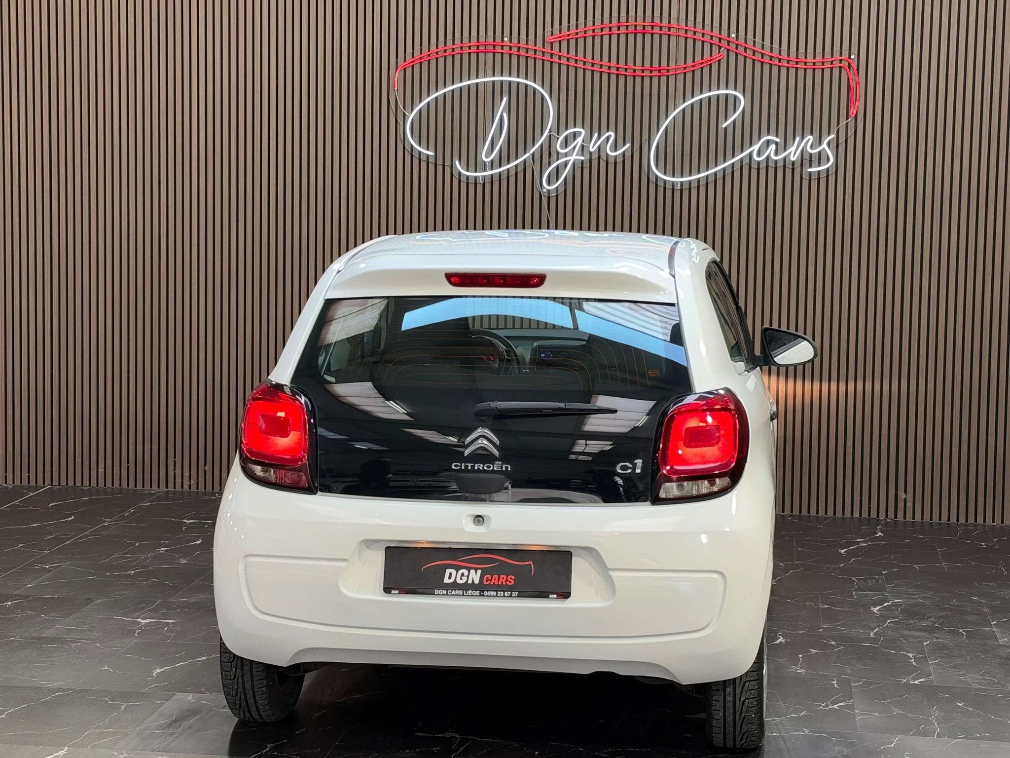 Citroën C1 C1 1.0 VTi (bj 2015), Auto's, Stof, Zwart, C1, Wit