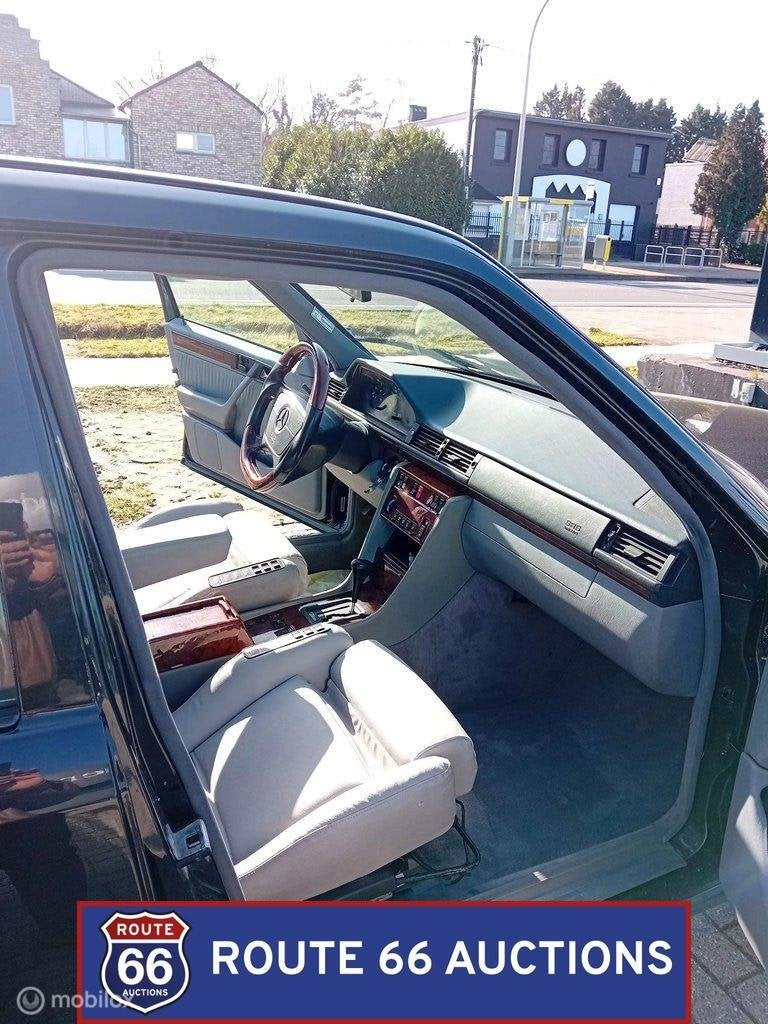 Mercedes-Benz 400E | 1991 | Route 66 Auctions, Auto's, Zwart, Mercedes-Benz, Bedrijf, Handgeschakeld