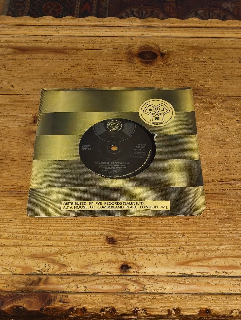Single van John Inman, CD & DVD, Enlèvement ou Envoi, 7 inch, Utilisé, Musique de films et Bande son
