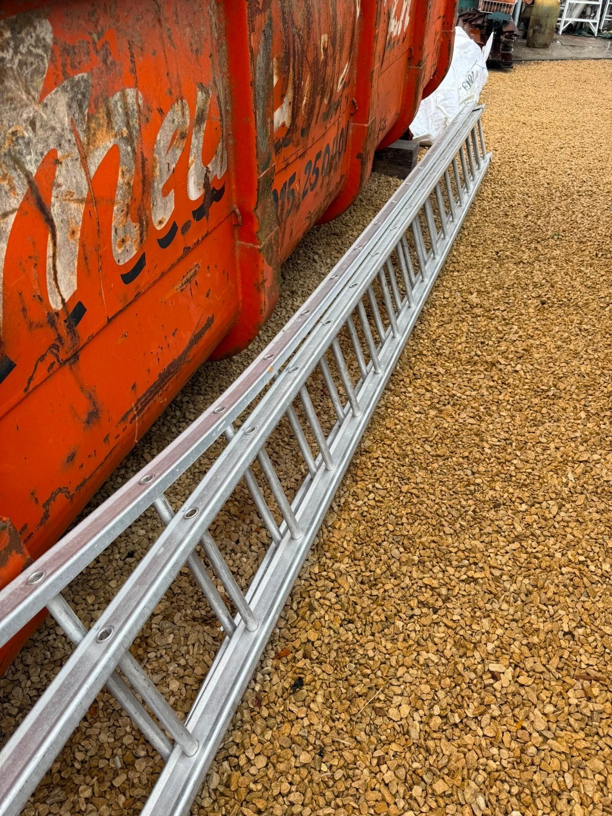 2 delig ladder, Ophalen