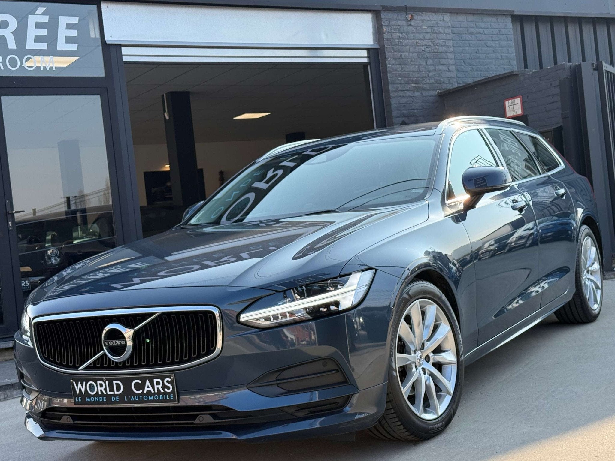 Volvo V90 2.0 D3 GEARTRONIC COCKPIT DISTRO CAMERA LINE ASS., Autos, Volvo, Cuir, Achat, Entreprise, 5 portes