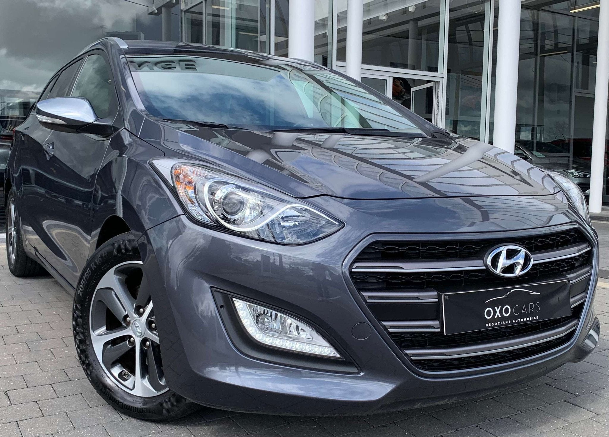 Hyundai i30 SW 1.6 GDI 135CV Go! / Boite Auto / Clim Auto /, Autos, Argent ou Gris, Achat, Euro 6, Entreprise