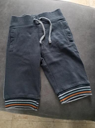Hema grijs broekje 68, Kinderen en Baby's, Babykleding | Maat 68, Broekje, Ophalen of Verzenden, Zo goed als nieuw, Hema