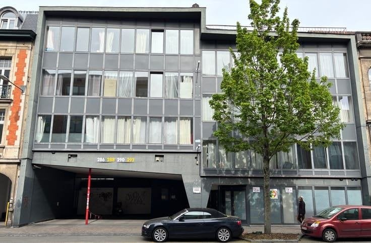Entrepôt et/ ou atelier 95m2 bien sec à louer