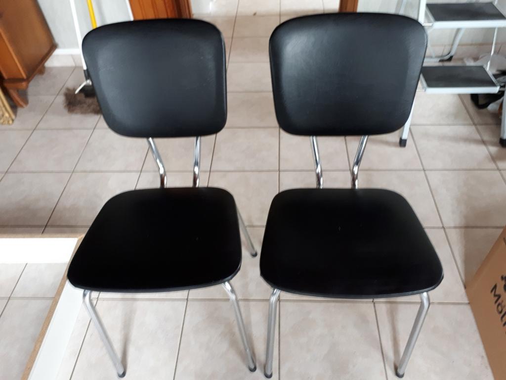 2 vintage zwarte stoelen + 2 dezelfde gratis, Huis en Inrichting, Stoelen, Ophalen, Gebruikt, Zwart