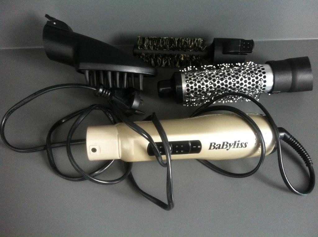 Heteluchtborstel met 3 verschillende opzetstukken < Babyliss, Ophalen of Verzenden, Zo goed als nieuw, Haarverzorging