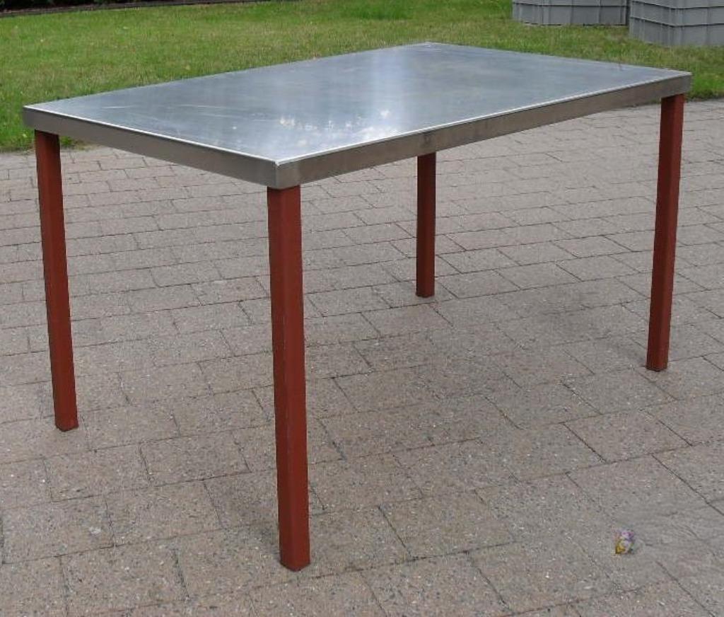 metalen plantentafel/oppottafel met bovenblad in zink, Ophalen, Gebruikt