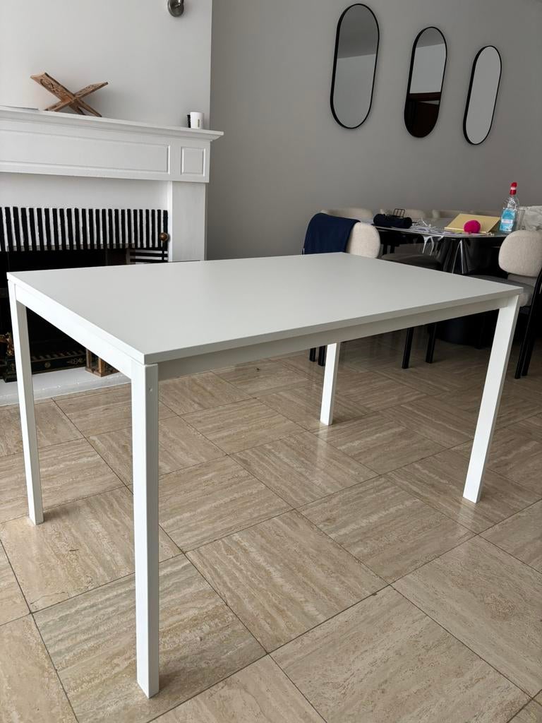 Table blanche moderne, Maison & Meubles, Tables | Tables à manger, Enlèvement, Comme neuf, Rectangulaire, Métal