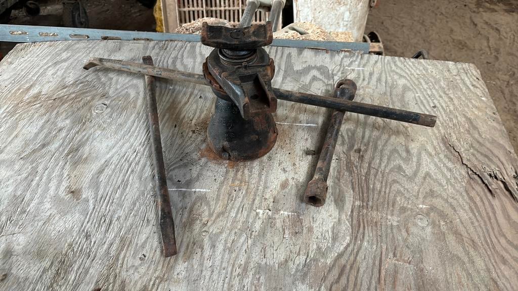 Antieke krik, Auto diversen, Ophalen, Gebruikt, Manueel