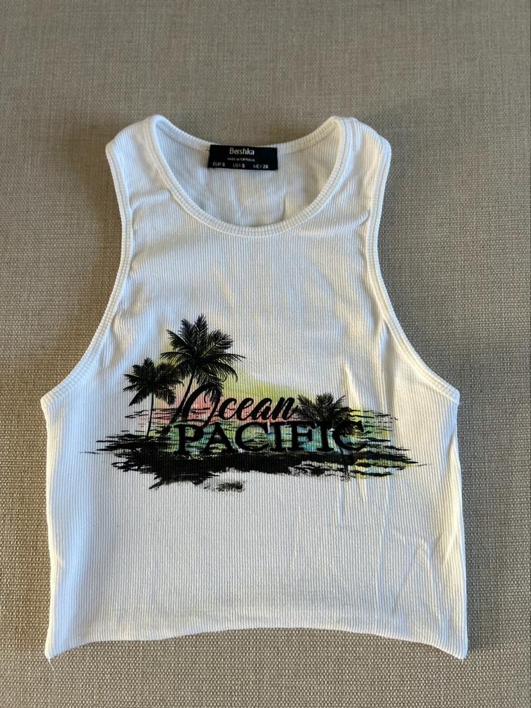 T-shirt Bershka taille S, Bershka, Zo goed als nieuw, Maat 36 (S), Wit