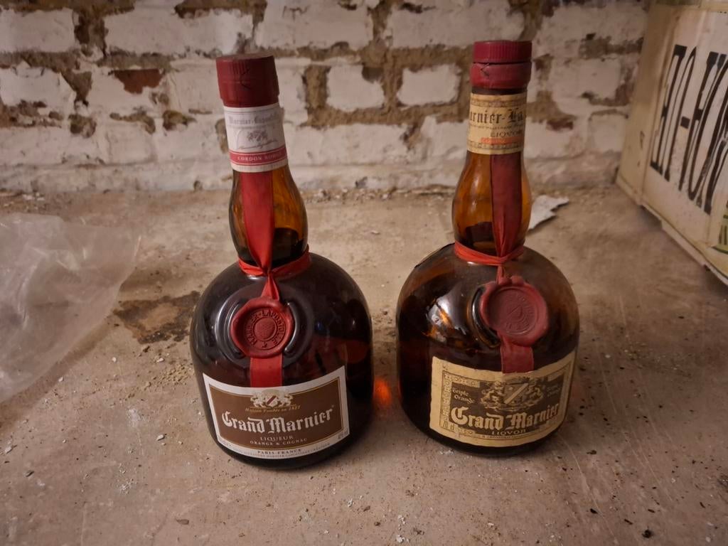 Twee flessen Grand Marnier likeur., Verzamelen, Ophalen