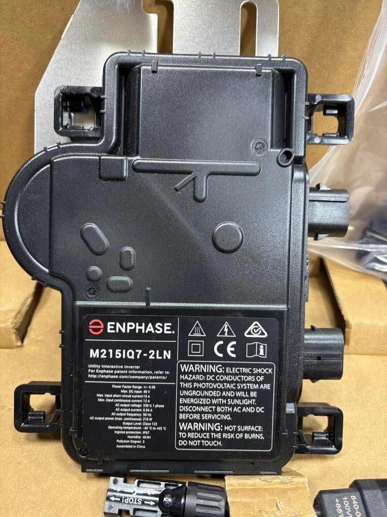 Micro Invertor à vendre, Doe-het-zelf en Bouw, Zonnepanelen en Toebehoren, Ophalen, Nieuw