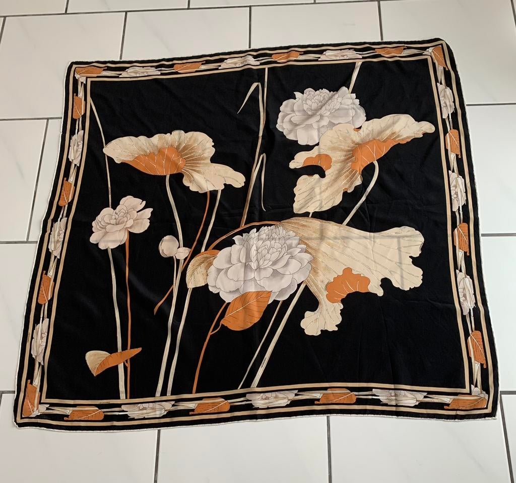 Leonard Paris sjaal NIEUW 90/80 cm, zwart en beige., Zo goed als nieuw