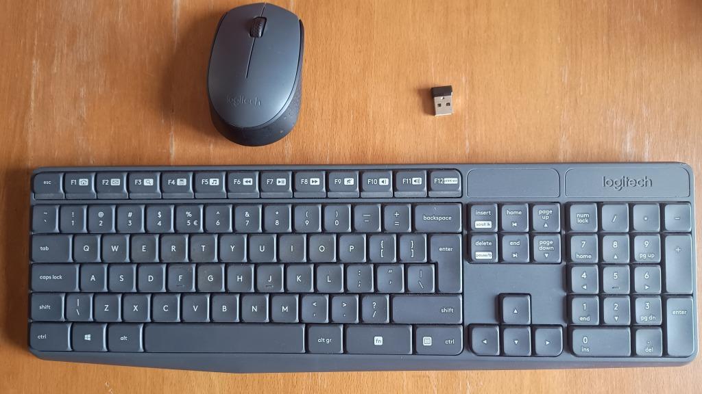 Logitech draadloos keyboard en muis. Qwerty, Computers en Software, Ophalen of Verzenden, Qwerty, Draadloos