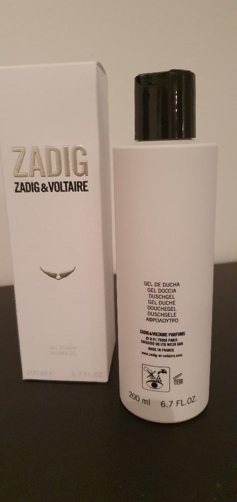 NEUF !! ZADIG & VOLTAIRE - Gel douche 200ml, Bijoux, Sacs & Beauté, Beauté | Soins du corps, Enlèvement, Neuf, Baignoire & Douche