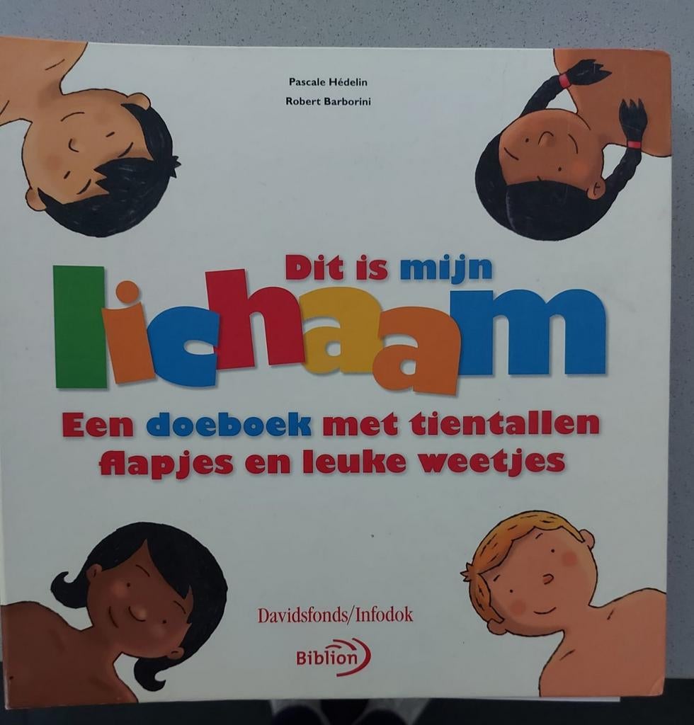 Dit is mijn lichaam: een doeboek met tientallen flapjes en, Ophalen of Verzenden, Zo goed als nieuw
