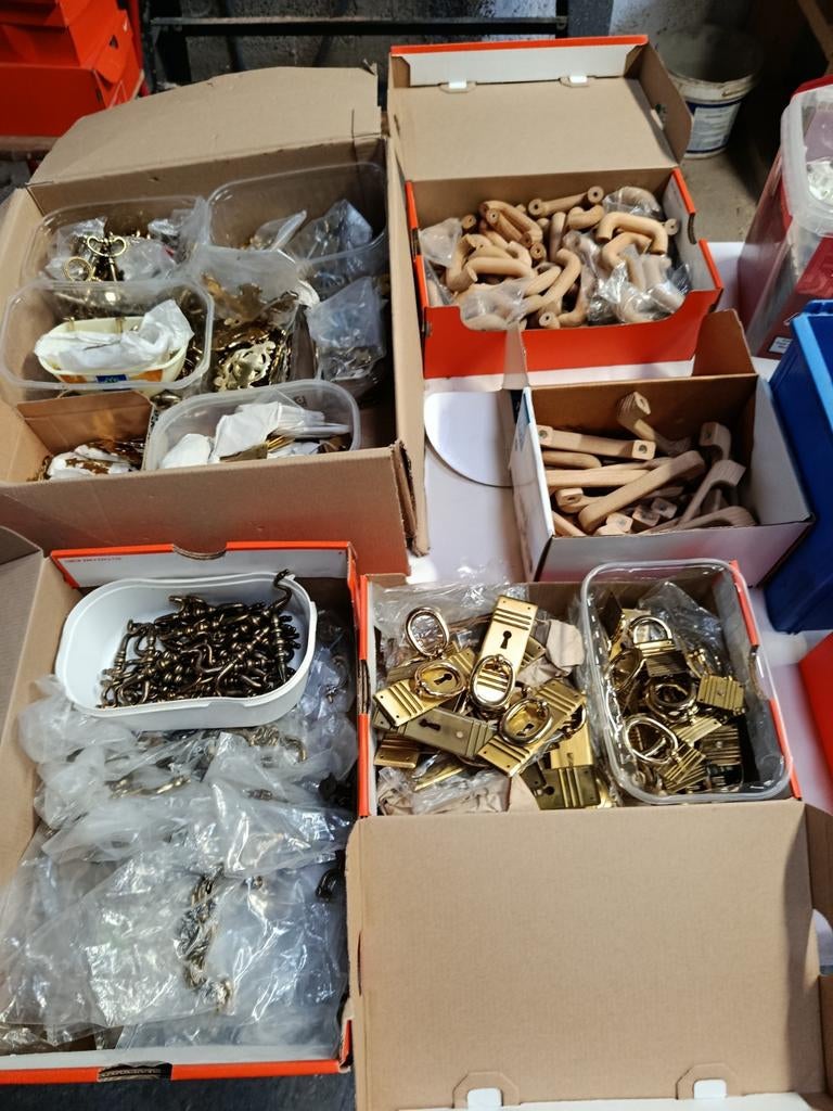Ensemble de quincaillerie (neuf) pour ancien meuble, Doe-het-zelf en Bouw, Ophalen, Nieuw