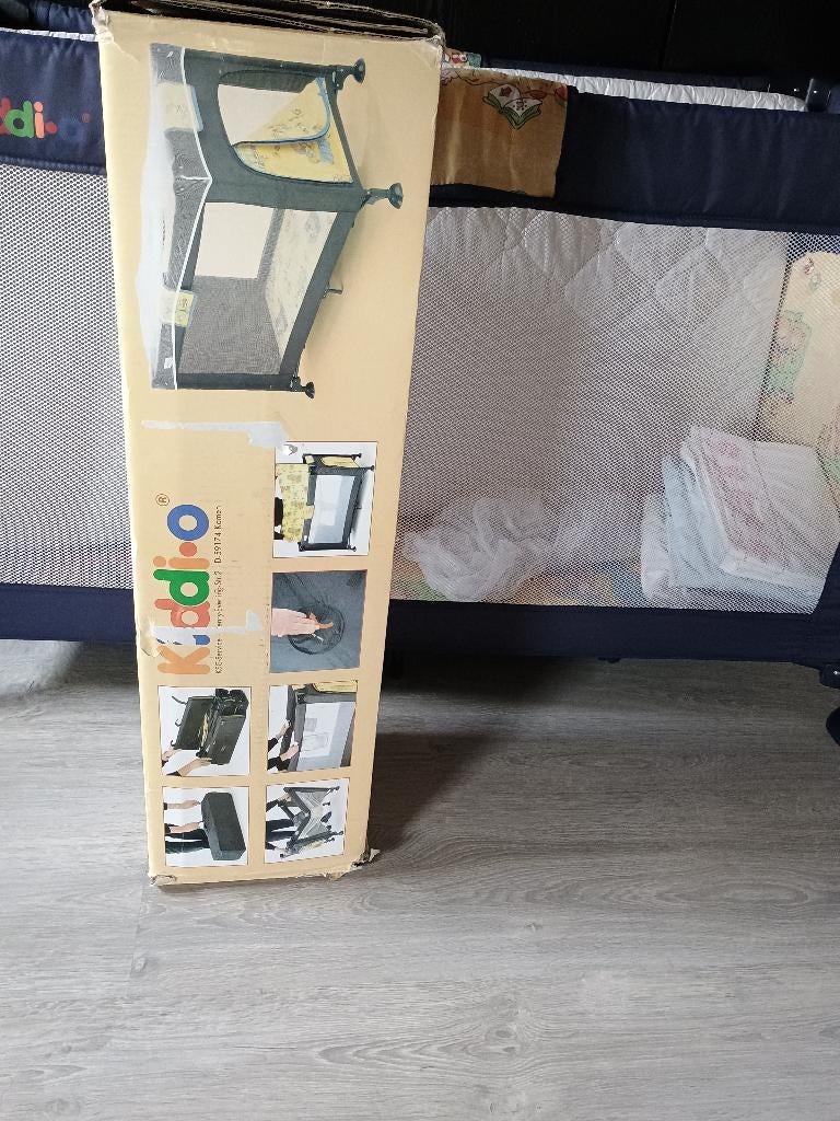 Kinder reisbedje  met matras, Ophalen, Zo goed als nieuw, Reisbedje