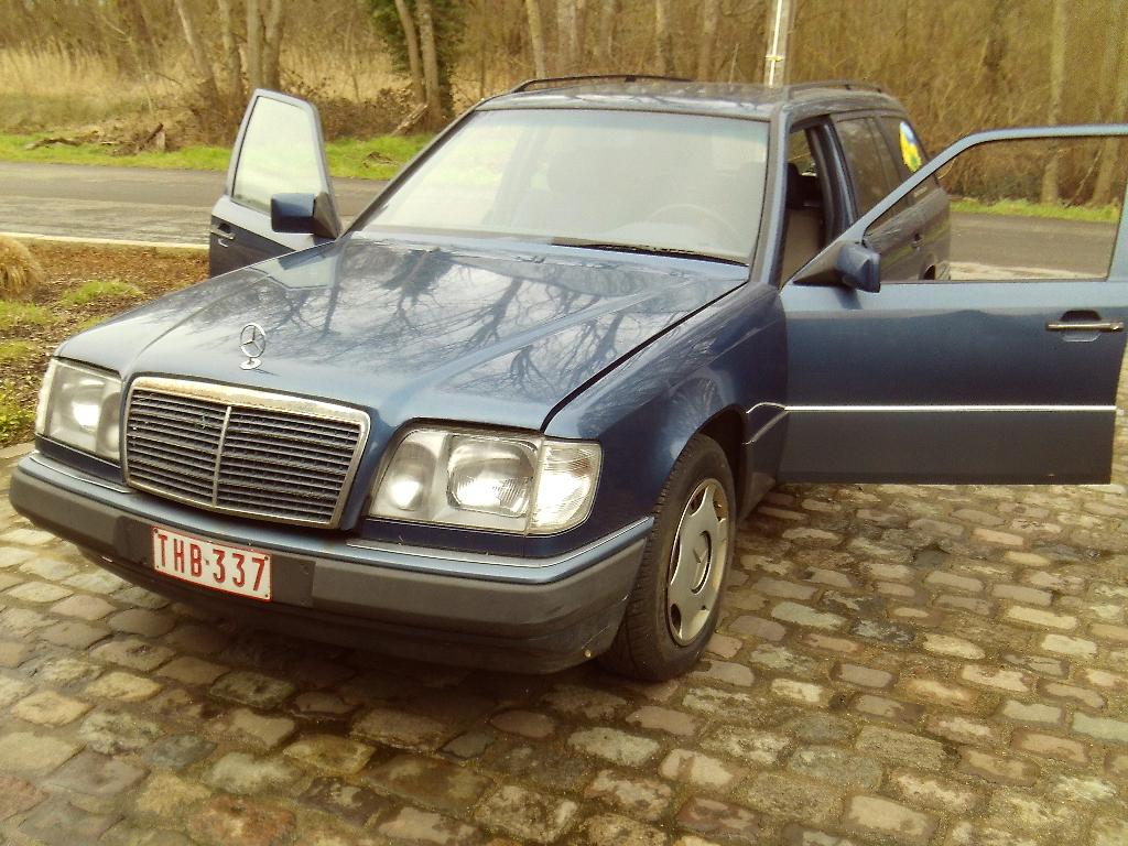 onderdelen  mercedes 124 break  300 diesel, Ophalen, Mercedes-Benz, Motorkap