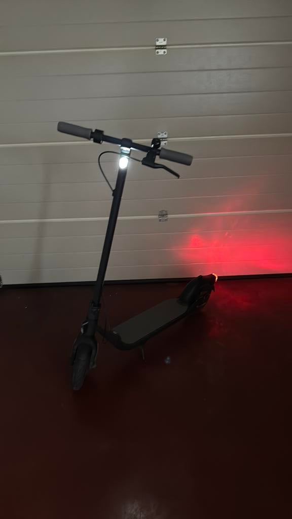 Segway Ninebot KickScooter F25E II, Fietsen en Brommers, Steps, Ophalen, Zo goed als nieuw, Elektrische step (E-scooter)